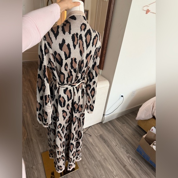 NWT Fate animal print long cardigan waist tie knit long cheetah print cardigan L - Picture 8 of 15
